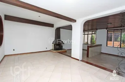 Casa com 4 quartos à venda na rua veronese, 52, são sebastião, porto alegre, 300 m2 por r$ 1.000.000