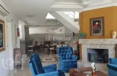 Casa em condomínio fechado com 6 quartos à venda na avenida central, 2000, zona nova, capão da canoa, 354 m2 por r$ 3.300.000