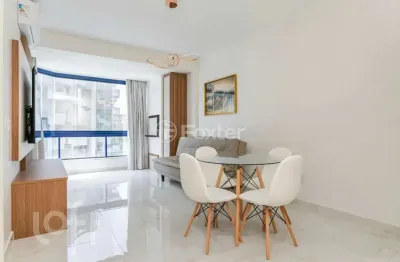 Apartamento com 1 quarto à venda na rua césar nascimento, 31, jurerê, florianópolis, 45 m2 por r$ 960.000