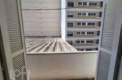 Apartamento com 3 quartos à venda na praça dom feliciano, 122, centro histórico, porto alegre, 84 m2 por r$ 280.000