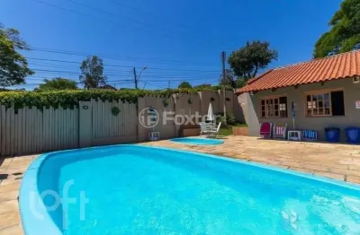 Casa em condomínio fechado com 3 quartos à venda na rua humberto de campos, 601, partenon, porto alegre, 96 m2 por r$ 430.000