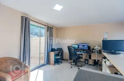 Casa com 6 quartos à venda na rua doutor pereira neto, 2056, tristeza, porto alegre, 288 m2 por r$ 990.000