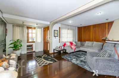 Casa com 4 quartos à venda na rua erechim, 1025, nonoai, porto alegre, 358 m2 por r$ 880.000