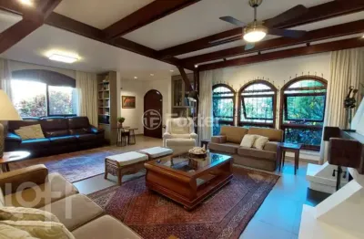 Casa com 3 quartos à venda na rua inhanduí, 252, cristal, porto alegre, 309 m2 por r$ 1.520.000