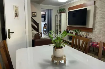 Casa com 2 quartos à venda na rua padre bruno francisco durayski, 174, jardim itu sabará, porto alegre, 109 m2 por r$ 690.000