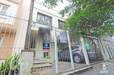 Casa com 5 quartos à venda na rua giordano bruno, 239, rio branco, porto alegre, 221 m2 por r$ 800.000