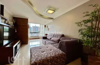 Apartamento com 3 quartos à venda na rua líbero badaró, 65, passo da areia, porto alegre, 109 m2 por r$ 785.000