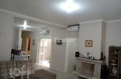 Casa com 3 quartos à venda na rua tomé de souza, 321, nossa senhora das graças, canoas, 242 m2 por r$ 2.013.000
