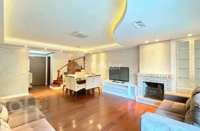 Casa em condomínio fechado com 4 quartos à venda na rua manajó, 70, vila assunção, porto alegre, 240 m2 por r$ 1.500.000