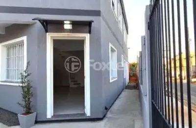 Casa com 3 quartos à venda na rua doutor gregório beheregaray filho, 634, passo das pedras, porto alegre, 90 m2 por r$ 370.000
