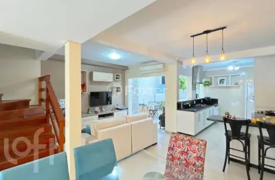 Casa em condomínio fechado com 3 quartos à venda na rua liberal, 643, tristeza, porto alegre, 133 m2 por r$ 625.000