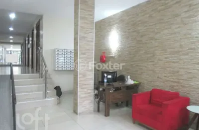 Apartamento com 3 quartos à venda na rua coronel paulino teixeira, 423, rio branco, porto alegre, 135 m2 por r$ 750.000