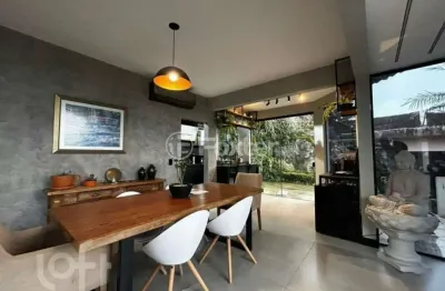 Casa com 2 quartos à venda na rua ângelo la porta, 590, centro, florianópolis, 168 m2 por r$ 1.390.000