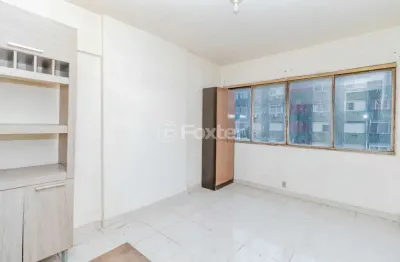 Kitnet / stúdio à venda na avenida senador salgado filho, 327, centro histórico, porto alegre, 20 m2 por r$ 105.000