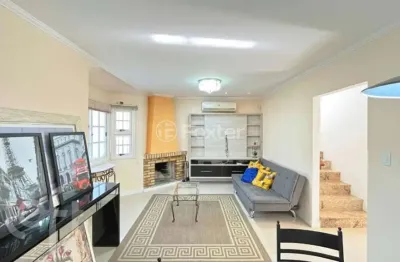 Casa com 3 quartos à venda na avenida josé corrêa da silva, 458, cavalhada, porto alegre, 119 m2 por r$ 690.000