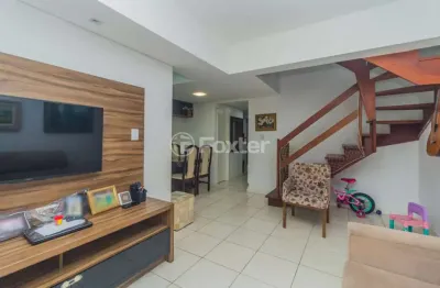 Casa em condomínio fechado com 3 quartos à venda na rua são sebastião do cai, 119, camaquã, porto alegre, 118 m2 por r$ 410.000