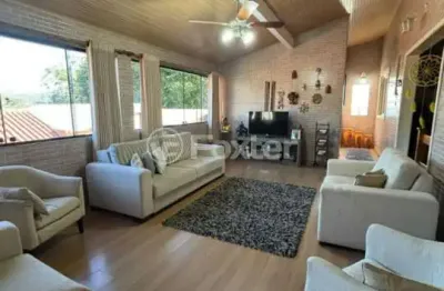 Casa com 3 quartos à venda na avenida orleaes, 744, guarujá, porto alegre, 318 m2 por r$ 650.000