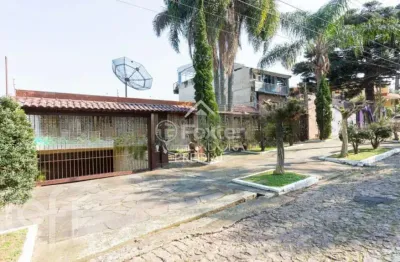 Casa com 7 quartos à venda na rua estácio de sá, 332, chácara das pedras, porto alegre, 470 m2 por r$ 1.544.000