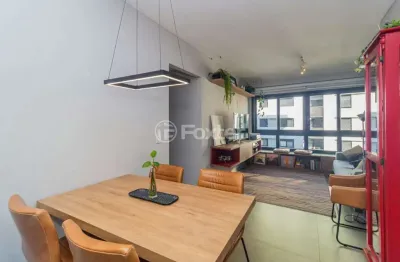 Apartamento com 2 quartos à venda na rua marechal hermes, 613, camaquã, porto alegre, 65 m2 por r$ 590.000