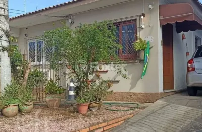 Casa com 5 quartos à venda na rua general salustiano, 205, marechal rondon, canoas por r$ 970.000