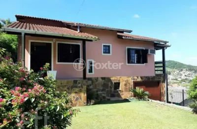 Casa com 4 quartos à venda na rua tamoio, 159, são jorge, novo hamburgo, 226 m2 por r$ 475.000