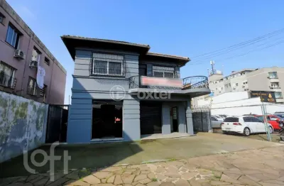 Casa com 5 quartos à venda na avenida professor oscar pereira, 1376, azenha, porto alegre, 240 m2 por r$ 1.100.000