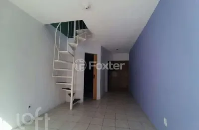 Casa em condomínio fechado com 2 quartos à venda na rua joaquim cruz, 555, santo antônio, porto alegre, 73 m2 por r$ 125.000