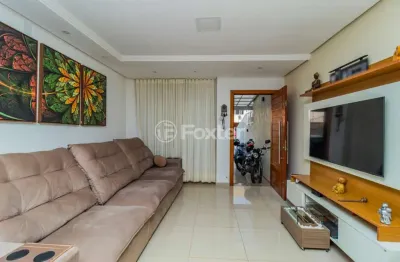 Casa com 2 quartos à venda na rua antônio carlos ribeiro, 43, guarujá, porto alegre, 108 m2 por r$ 520.000