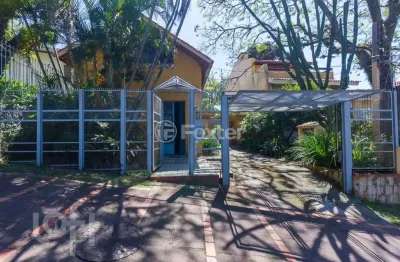 Casa com 4 quartos à venda na rua silveiro, 1051, menino deus, porto alegre, 720 m2 por r$ 1.425.000