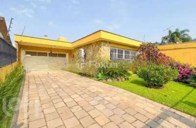 Casa com 4 quartos à venda na rua comendador creidy, 360, chácara das pedras, porto alegre, 238 m2 por r$ 1.700.000