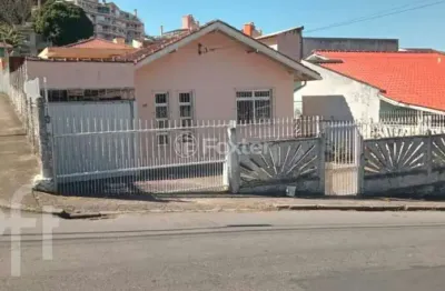 Casa com 3 quartos à venda na rua juan ganzo fernandes, 402, saco dos limões, florianópolis, 164 m2 por r$ 700.000
