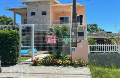 Casa com 5 quartos à venda na Rua Pica-Pau, 223, Enseada de Brito, Palhoça, 287 m2 por R$ 1.390.000