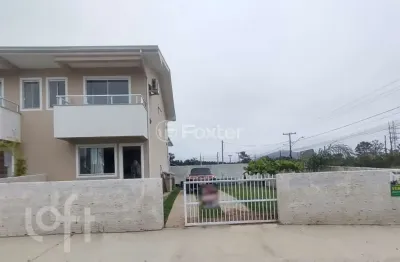 Casa com 2 quartos à venda na Rua Paulo Manoel dos Santos, 363, Enseada de Brito, Palhoça, 72 m2 por R$ 600.000
