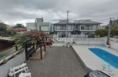Casa com 3 quartos à venda na rua tucumã, 170, enseada de brito, palhoça, 150 m2 por r$ 900.000