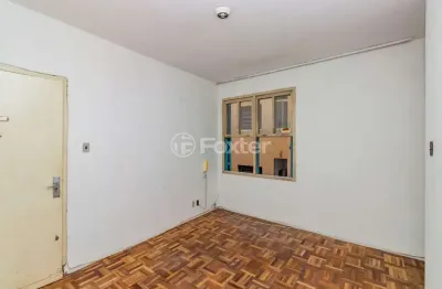 Apartamento com 2 quartos à venda na rua general bento martins, 489, centro histórico, porto alegre, 61 m2 por r$ 230.000