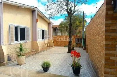 Casa com 3 quartos à venda na rua santa rita de cássia, 193, parque tamandaré, esteio, 106 m2 por r$ 535.000