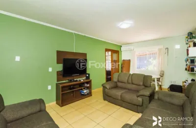 Casa em condomínio fechado com 3 quartos à venda na rua doutor campos velho, 1245, cristal, porto alegre, 243 m2 por r$ 712.500