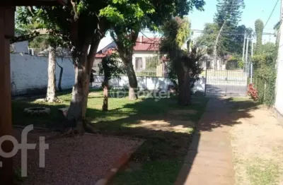 Casa com 2 quartos à venda na avenida guarujá, 156, guarujá, porto alegre, 150 m2 por r$ 404.000