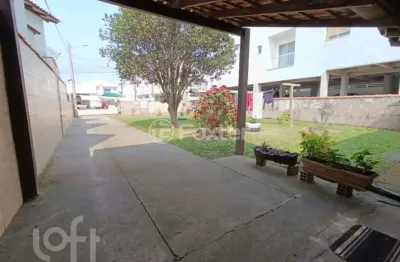 Casa com 3 quartos à venda na rua quadrangular, 183, ingleses do rio vermelho, florianópolis, 120 m2 por r$ 692.000