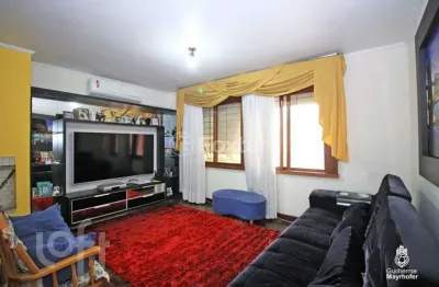 Casa com 3 quartos à venda na avenida montreal, 179, jardim lindóia, porto alegre, 255 m2 por r$ 883.000