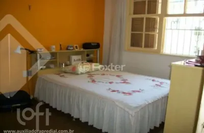 Casa com 3 quartos à venda na rua ponche verde, 39, medianeira, porto alegre, 80 m2 por r$ 450.000