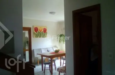 Casa com 4 quartos à venda na rua professor carvalho freitas, 1117, teresópolis, porto alegre, 130 m2 por r$ 800.000