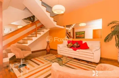 Casa com 4 quartos à venda na rua joão berutti, 315, chácara das pedras, porto alegre, 300 m2 por r$ 2.500.000