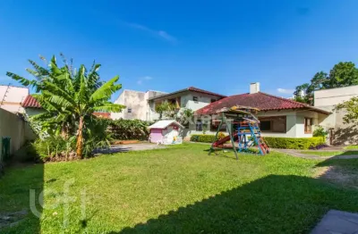 Casa com 3 quartos à venda na travessa nova trento, 354, tristeza, porto alegre, 430 m2 por r$ 1.400.000