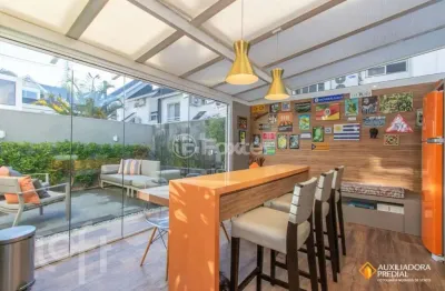 Casa em condomínio fechado com 4 quartos à venda na rua tocantins, 1120, lomba do pinheiro, porto alegre, 176 m2 por r$ 978.000