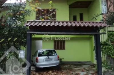 Casa com 3 quartos à venda na rua pedro velho, 264, partenon, porto alegre, 180 m2 por r$ 390.000