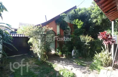 Casa com 3 quartos à venda na rua nunes, 482, medianeira, porto alegre, 250 m2 por r$ 599.000