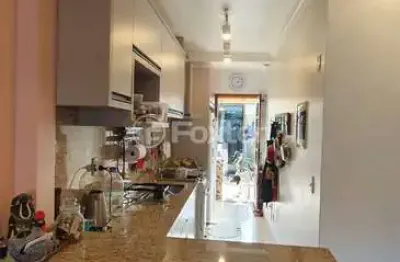 Casa com 2 quartos à venda na rua doutor hermes pacheco, 835, aberta dos morros, porto alegre, 67 m2 por r$ 365.000