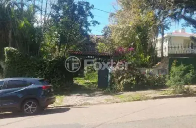 Casa com 6 quartos à venda na rua silveiro, 1124, menino deus, porto alegre, 322 m2 por r$ 1.170.000