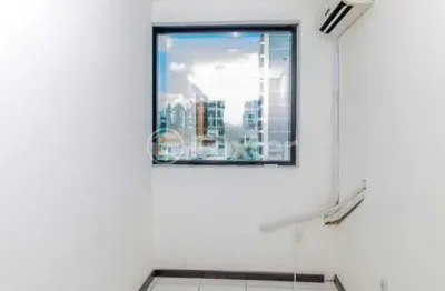 Sala comercial com 1 sala à venda na avenida augusto meyer, 163, auxiliadora, porto alegre, 39 m2 por r$ 175.000